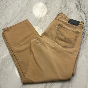 Levi’s 514 men’s size 34x29. Used condition. See pictures.